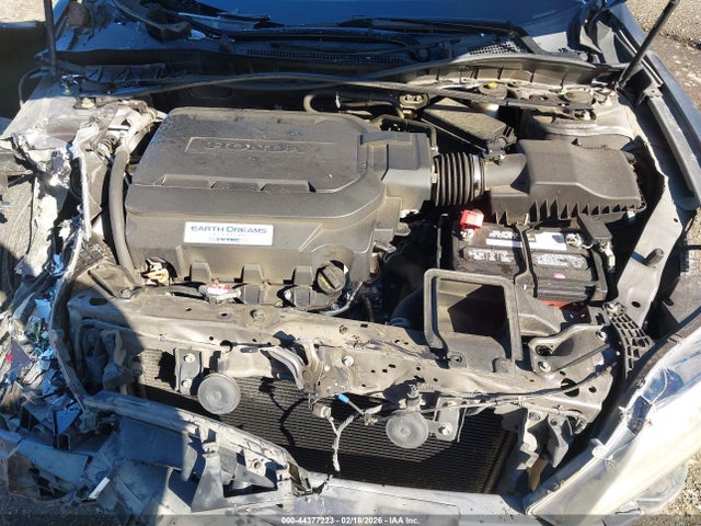 Продажа на аукционе авто 2017 Honda Accord Ex-l V6, vin: 1HGCT2B89HA006504, номер лота: 44377223
