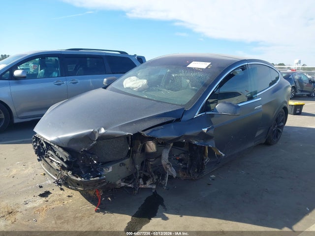 2018 TESLA MODEL X 5YJXCBE25JF121055 Photo 1