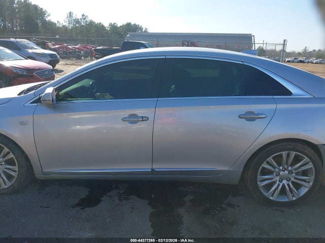 44377265 :رقم المزاد ، 2G61M5S32J9161831 vin ، 2018 Cadillac Xts Luxury مزاد بيع