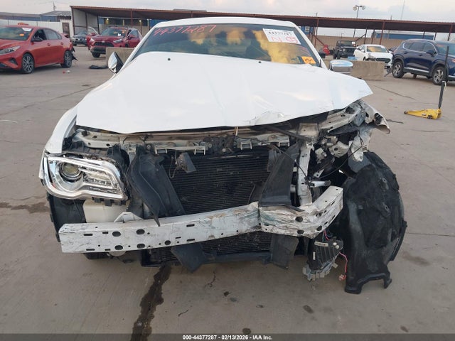 Aukcja sprzedaży 2014 Chrysler 300c, vin: 2C3CCAEG3EH379972, numer aukcji: 44377287