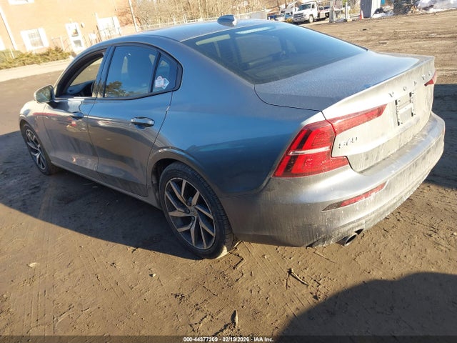2020 VOLVO S60 7JR102FK8LG037142 Photo 2