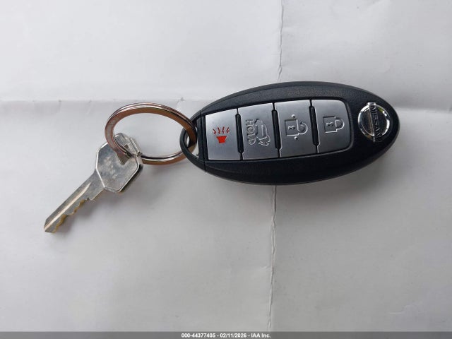 5N1AT2MV2FC915500 Nissan Rogue Sl