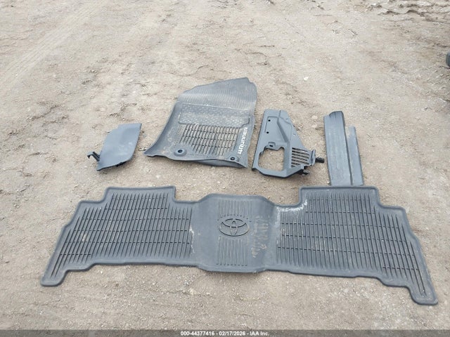 JTEBU5JR8F5271712 Toyota 4runner Sr5 Premium