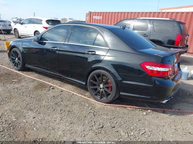 2012 MERCEDES-BENZ E 63 AMG WDDHF7EB2CA659903 Photo 2