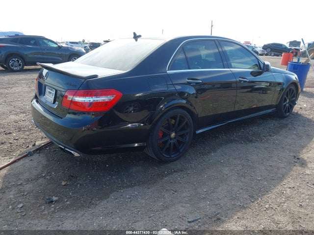 2012 MERCEDES-BENZ E 63 AMG WDDHF7EB2CA659903 Photo 3