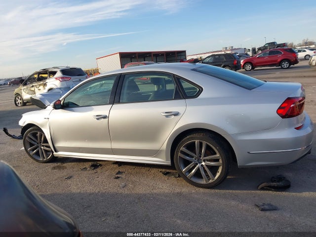 2018 Volkswagen Passat 2.0t R-line/2.0t S მანქანა იყიდება აუქციონზე, vin: 1VWAA7A34JC019036, აუქციონის ნომერი: 44377433