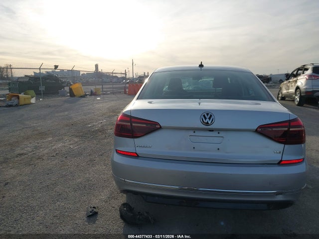 2018 Volkswagen Passat 2.0t R-line/2.0t S მანქანა იყიდება აუქციონზე, vin: 1VWAA7A34JC019036, აუქციონის ნომერი: 44377433