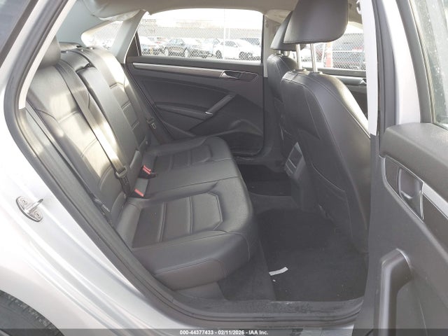 2018 Volkswagen Passat 2.0t R-line/2.0t S მანქანა იყიდება აუქციონზე, vin: 1VWAA7A34JC019036, აუქციონის ნომერი: 44377433