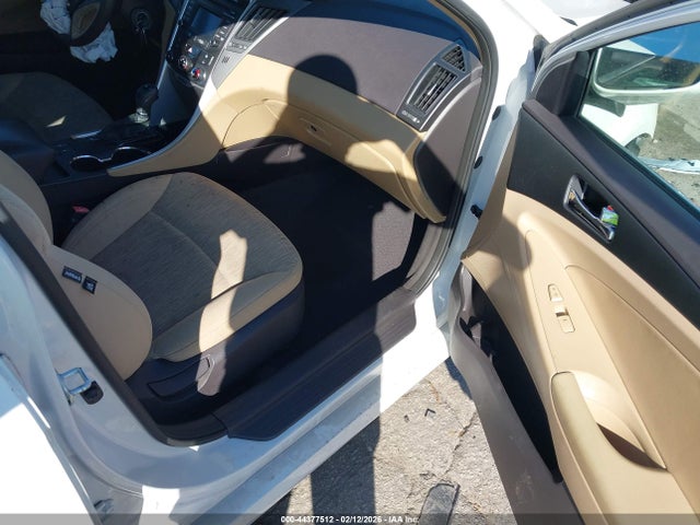 Auction sale of the 2014 Hyundai Sonata Gls, vin: 5NPEB4AC0EH877243, lot number: 44377512