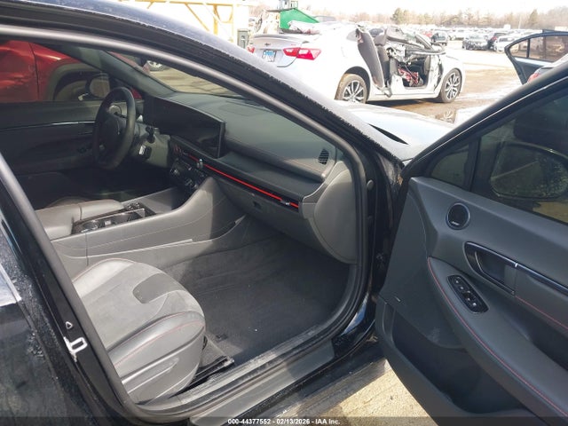 2025 HYUNDAI SONATA KMHL54JC2SA489315 Photo 4