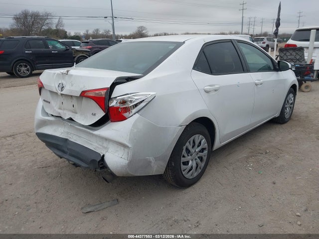 5YFBURHE1KP940043 Toyota COROLLA LE