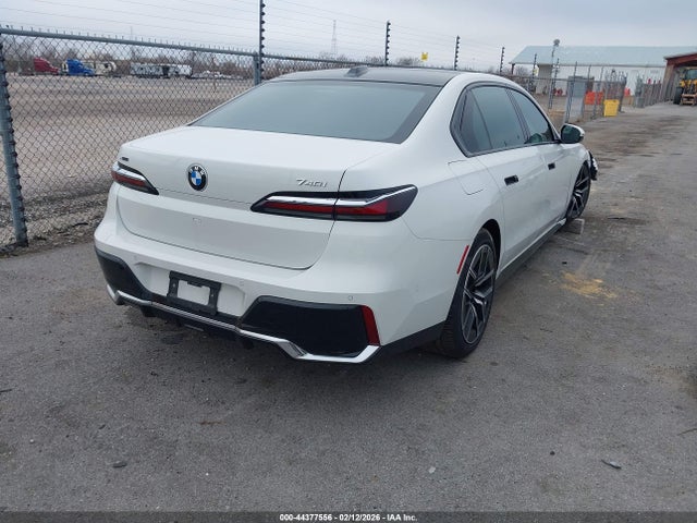BMW 740i Xdrive 2025 WBA33EH00SCV71427 Image 4