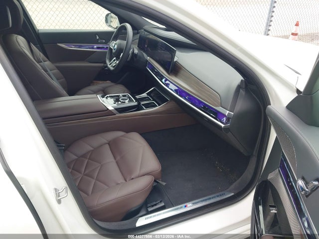 BMW 740i Xdrive 2025 WBA33EH00SCV71427 Image 5