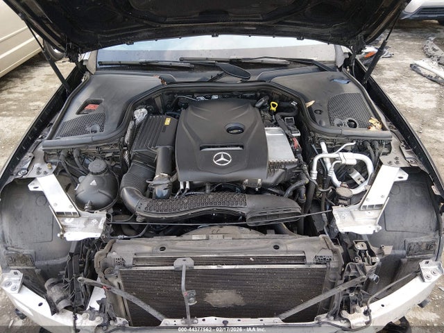 WDDZF4KB6HA136169 Mercedes-Benz E 300 4matic