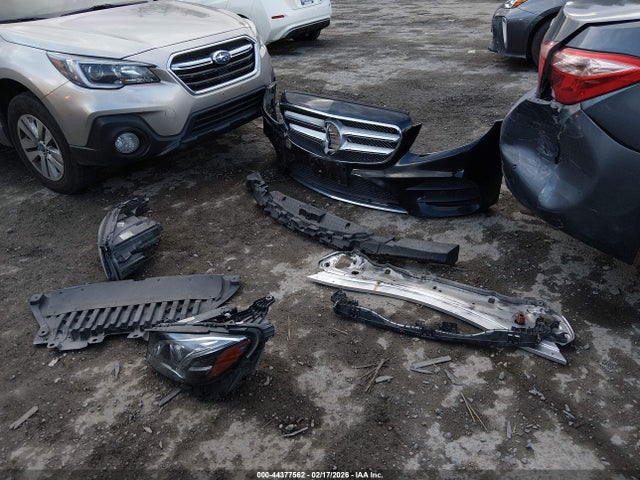 WDDZF4KB6HA136169 Mercedes-Benz E 300 4matic