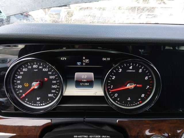 WDDZF4KB6HA136169 Mercedes-Benz E 300 4matic