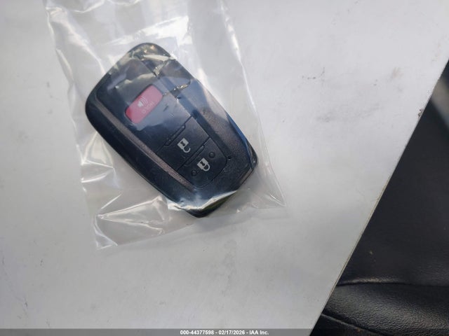 JTDKARFU4K3091148 Toyota PRIUS XLE