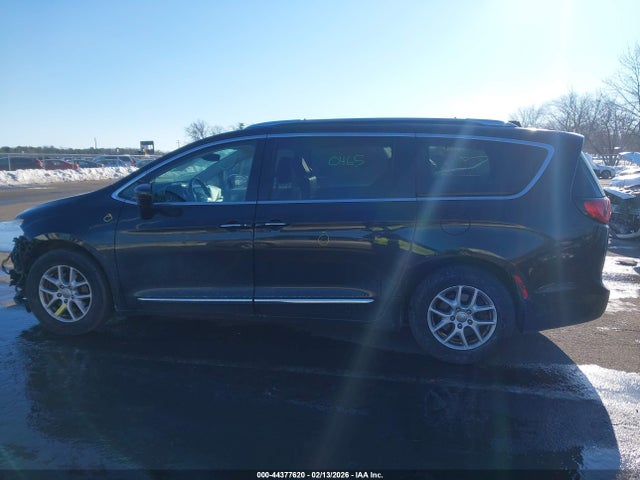 Aukcja sprzedaży 2020 Chrysler Pacifica Touring L, vin: 2C4RC1BG4LR106900, numer aukcji: 44377620