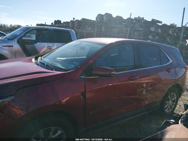 3GNAXJEV5JL389689 Chevrolet EQUINOX LT