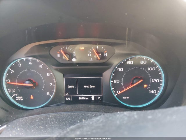 3GNAXJEV5JL389689 Chevrolet EQUINOX LT