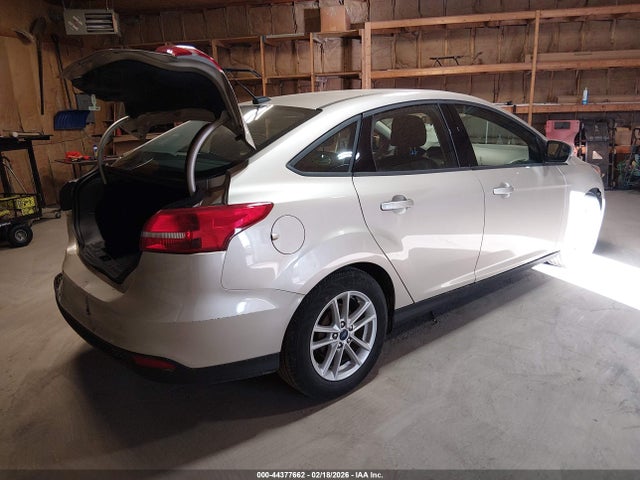 1FADP3F21HL320225 Ford FOCUS SE