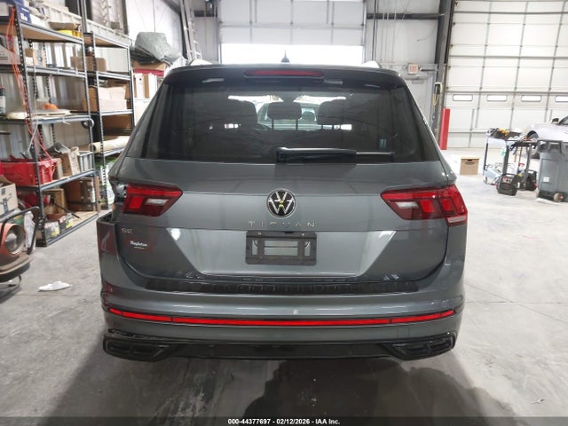 Aukcja sprzedaży 2024 Volkswagen Tiguan 2.0t Se R-line Black, vin: 3VVCB7AX1RM049733, numer aukcji: 44377697