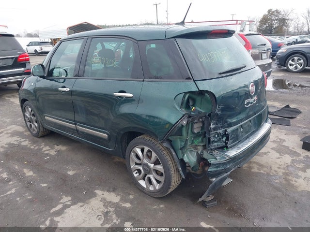 2014 FIAT 500L ZFBCFACH2EZ003426 Photo 2