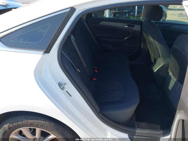 44377716 :رقم المزاد ، 5NPE24AF1KH743220 vin ، 2019 Hyundai Sonata Se مزاد بيع