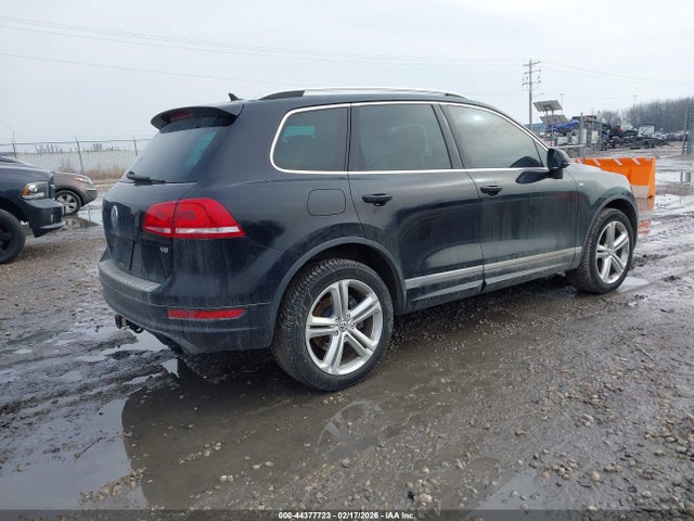 2014 VOLKSWAGEN TOUAREG WVGDF9BP2ED002584 Photo 3