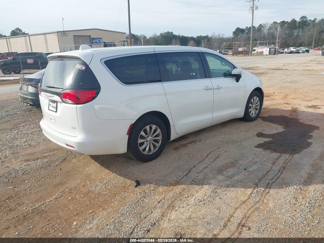 44377744 :رقم المزاد ، 2C4RC1DG8HR676712 vin ، 2017 Chrysler Pacifica Touring مزاد بيع