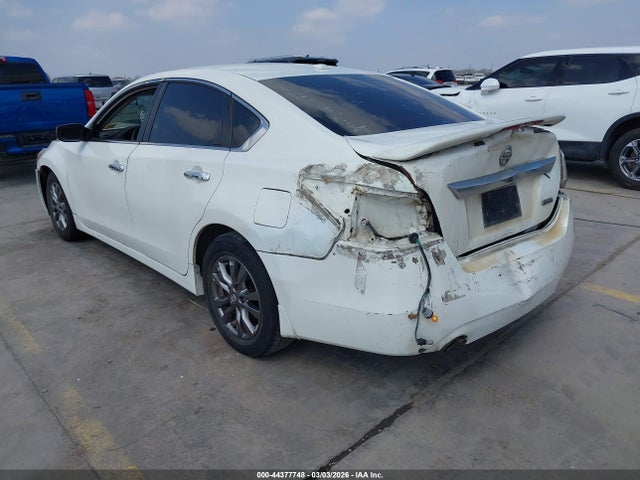 1N4AL3AP0FC472642 Nissan Altima 2.5 S