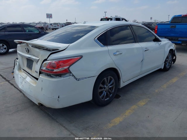 1N4AL3AP0FC472642 Nissan Altima 2.5 S