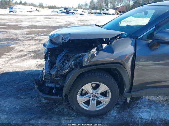 Toyota Rav4 Xle 2019 JTMP1RFV7KD015903 Image 18