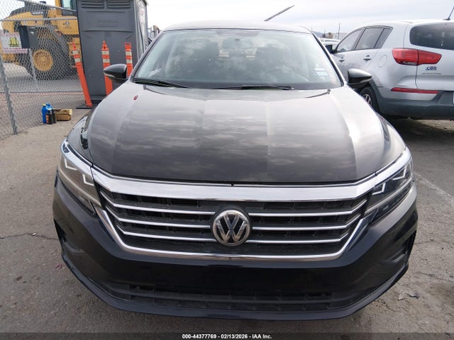 Продаж на аукціоні авто 2020 Volkswagen Passat 2.0t S, vin: 1VWAA7A32LC005476, номер лоту: 44377769