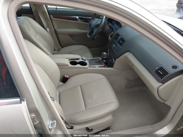 Продажа на аукционе авто 2010 Mercedes-benz C 300 Luxury 4matic, vin: WDDGF8BB6AF447916, номер лота: 44377809