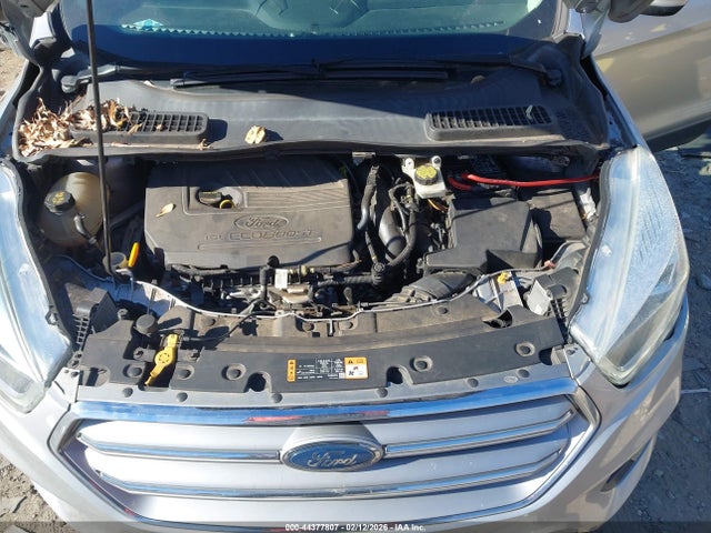 1FMCU0GD8HUC59085 Ford ESCAPE SE