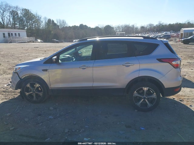 1FMCU0GD8HUC59085 Ford ESCAPE SE