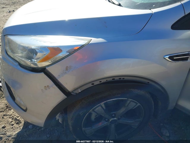 1FMCU0GD8HUC59085 Ford ESCAPE SE