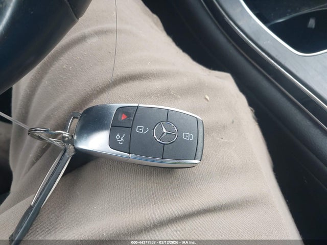Auction sale of the 2022 Mercedes-benz Glc 300 4matic Suv, vin: W1N0G8EB7NV399724, lot number: 44377837