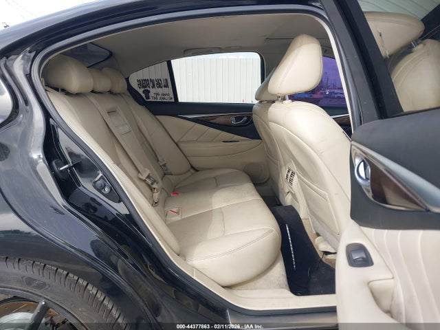 JN1BV7AP5EM676073 Infiniti Q50 Premium