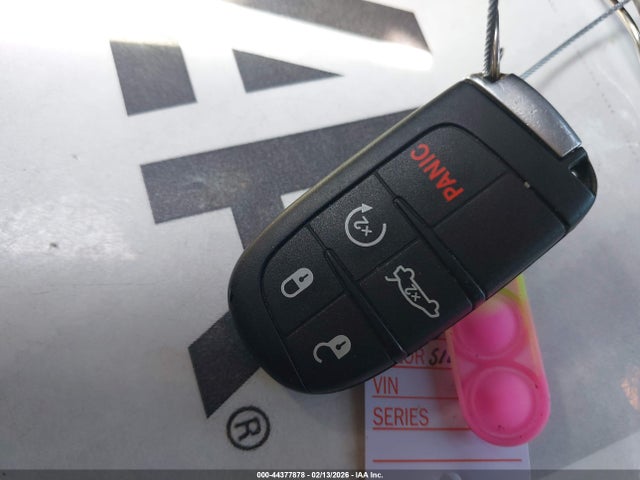 44377878 :رقم المزاد ، 2C3CCAAG5FH893913 vin ، 2015 Chrysler 300 Limited مزاد بيع