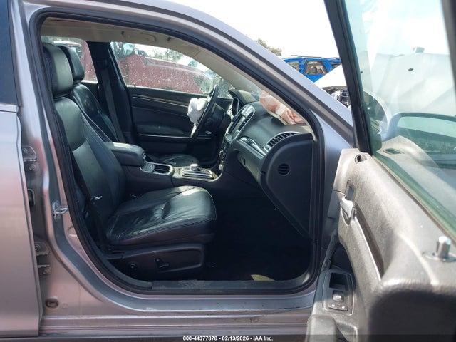 44377878 :رقم المزاد ، 2C3CCAAG5FH893913 vin ، 2015 Chrysler 300 Limited مزاد بيع
