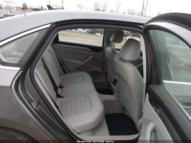 Volkswagen Passat 1.8t Se 2015 1VWBT7A35FC003305 Image 8