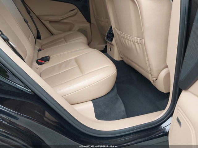 2019 PORSCHE MACAN WP1AA2A55KLB05821 Photo 7