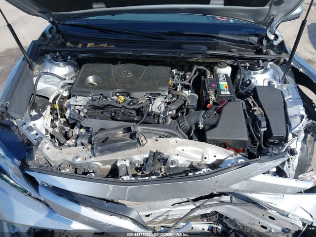 44377930 :رقم المزاد ، 4T1C11AKXLU894730 vin ، 2020 Toyota Camry Le مزاد بيع