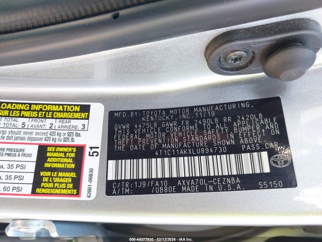 44377930 :رقم المزاد ، 4T1C11AKXLU894730 vin ، 2020 Toyota Camry Le مزاد بيع
