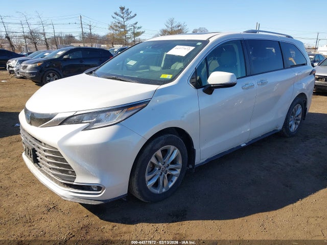2023 TOYOTA SIENNA 5TDZSKFC9PS090500 Photo 1