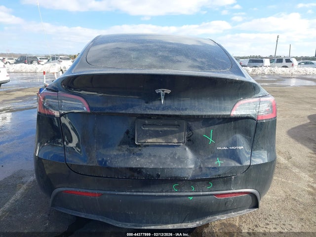 Auction sale of the 2023 Tesla Model Y, vin: 7SAYGAEE4PF829385, lot number: 44377999