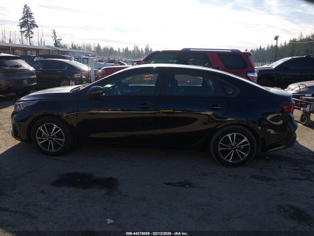 3KPF24AD1PE585475 KIA Forte Lxs