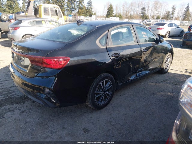 3KPF24AD1PE585475 KIA Forte Lxs